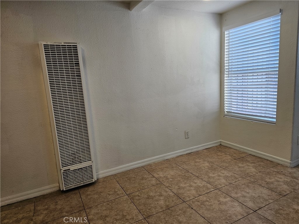 218 E 25th - Photo 6