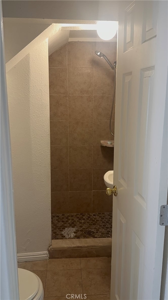 218 E 25th - Photo 7