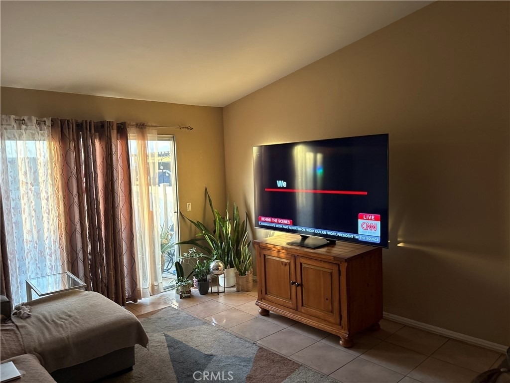 855 Tangerine Street - Photo 9