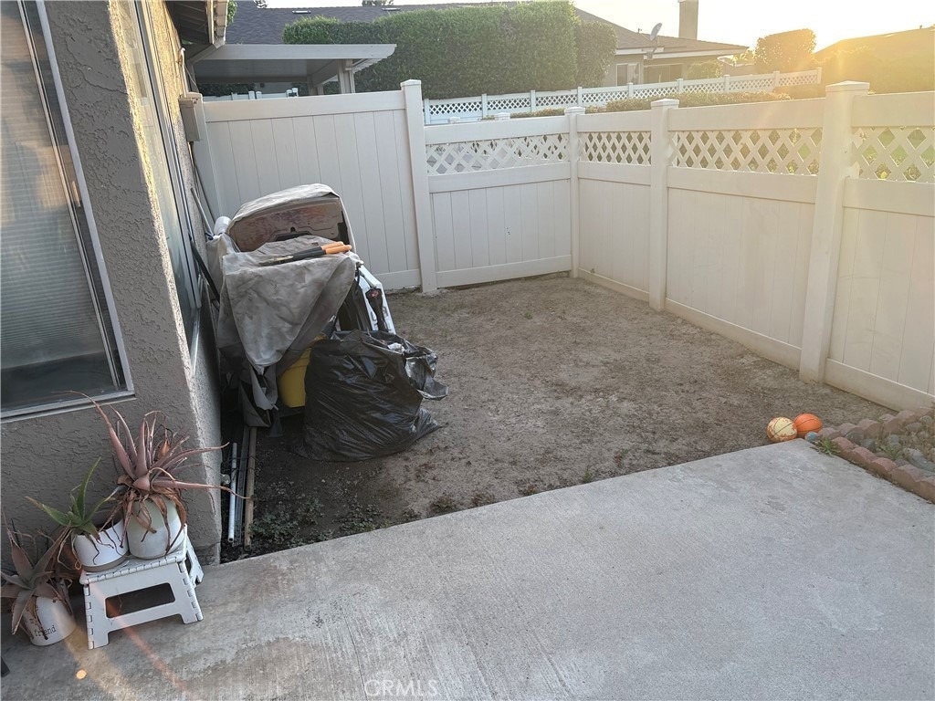 855 Tangerine Street - Photo 10