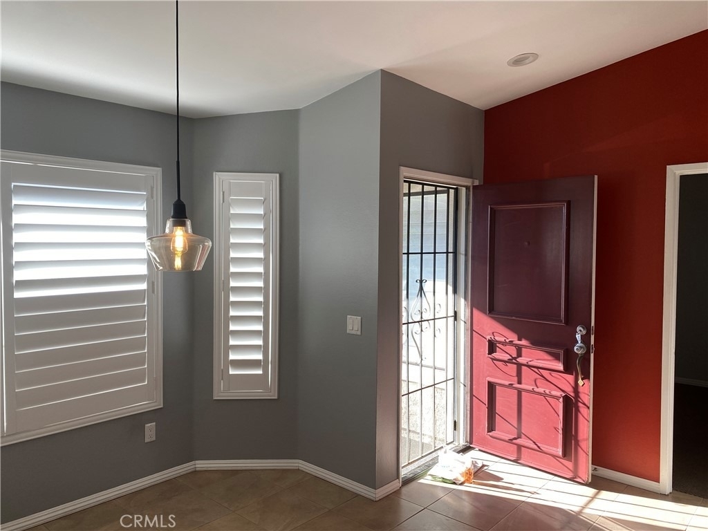 855 Tangerine Street - Photo 5