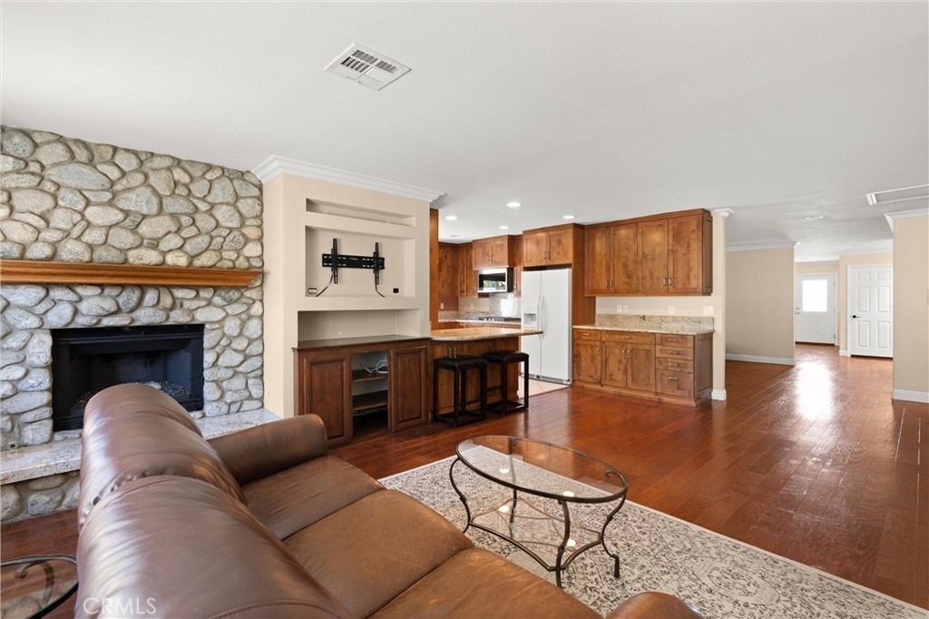 5081 Howard Avenue - Photo 4