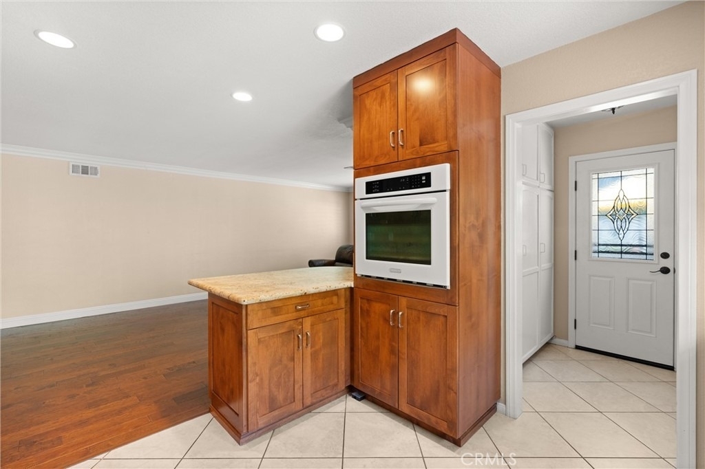 5081 Howard Avenue - Photo 6