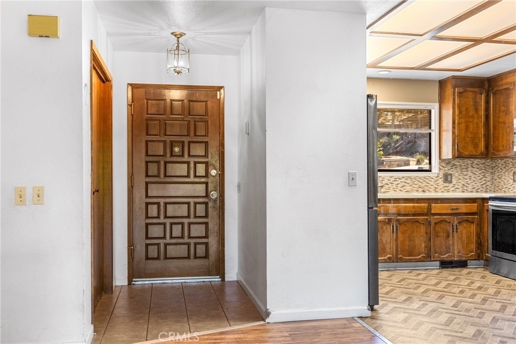 158 Apache Circle - Photo 5