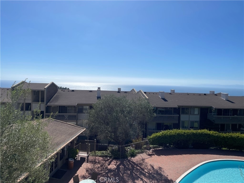 6542 Ocean Crest - Photo 1