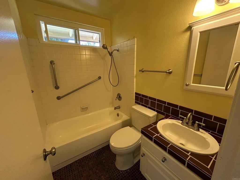 15150 Andorra Way - Photo 22