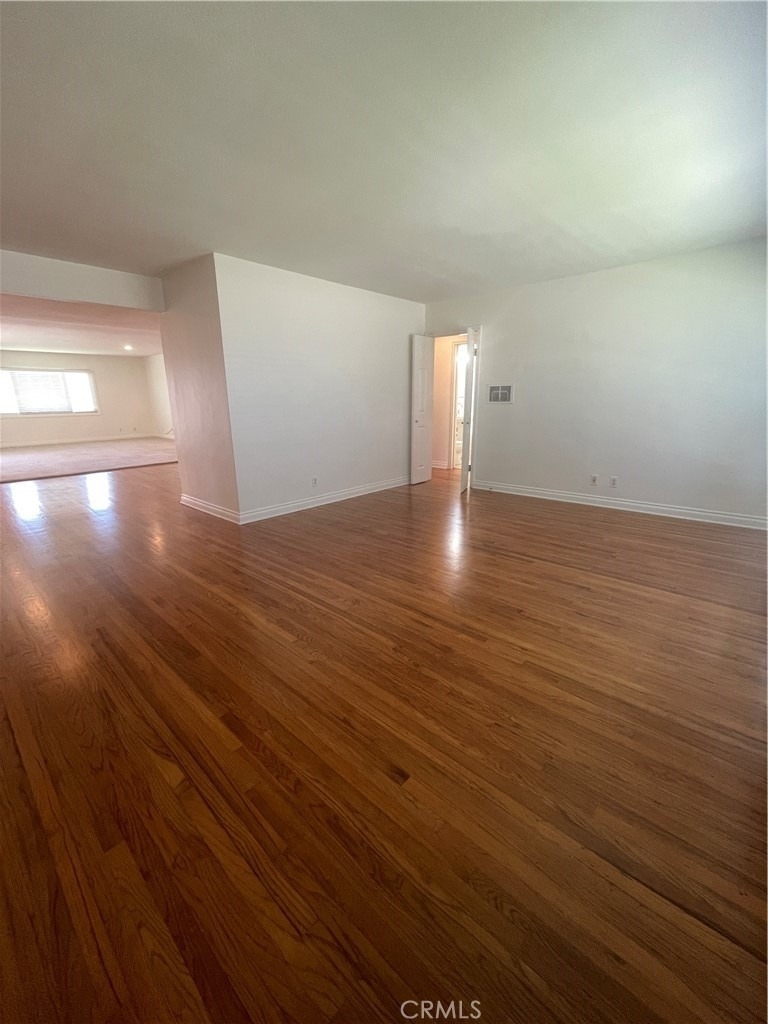 622 Indianapolis Avenue - Photo 2