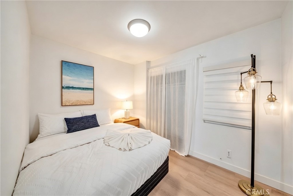 920 W Balboa - Photo 11