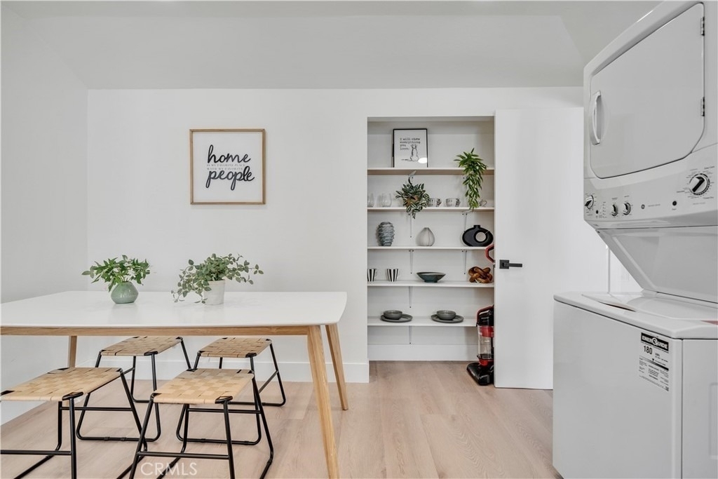 920 W Balboa - Photo 14