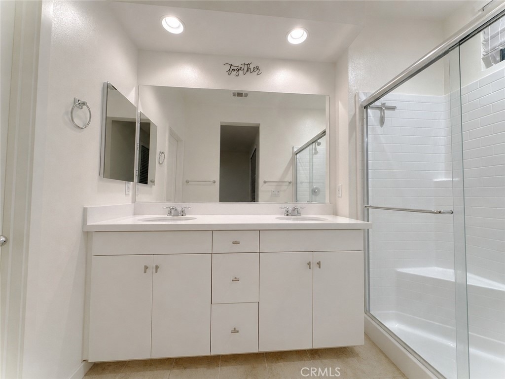 2710 Valor - Photo 30
