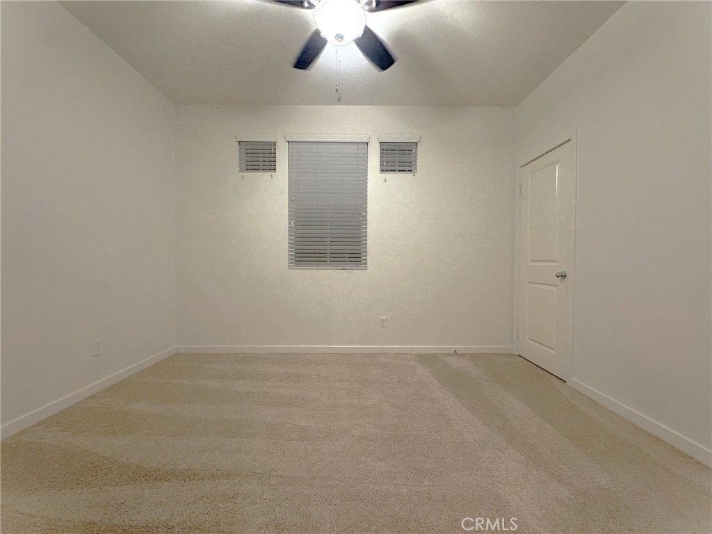 2710 Valor - Photo 40