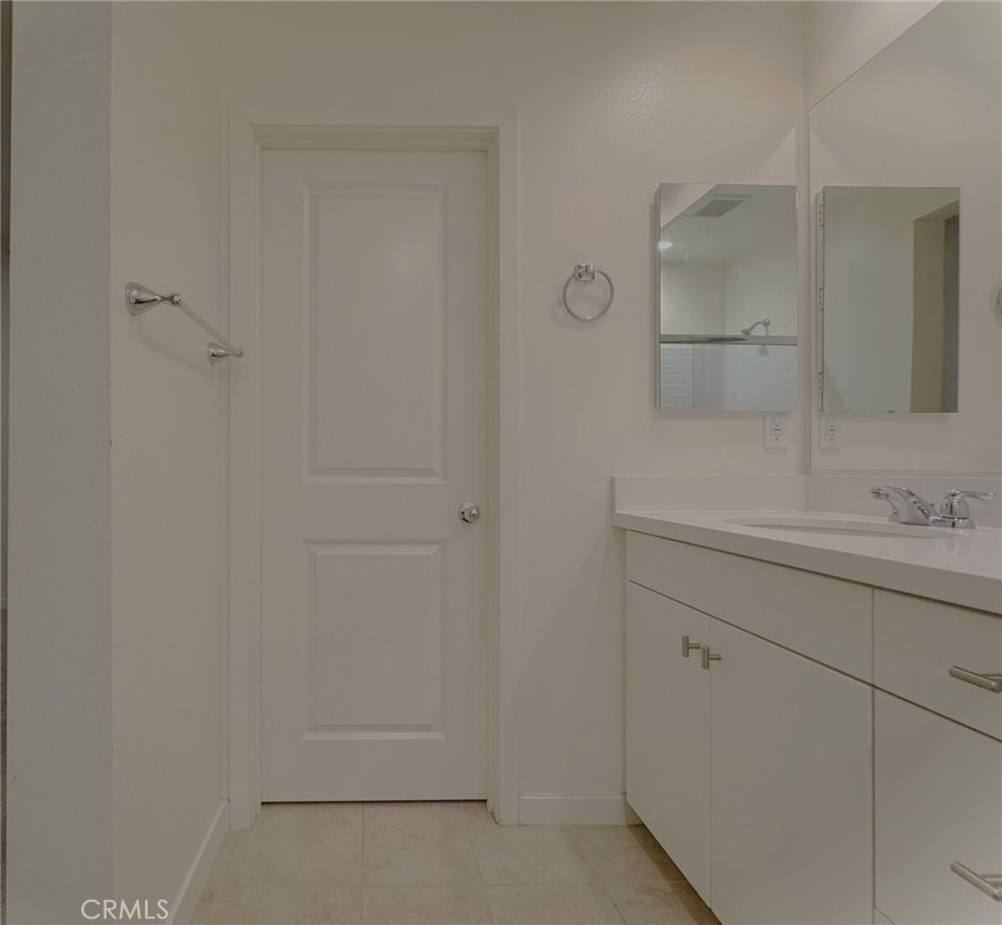 2710 Valor - Photo 32