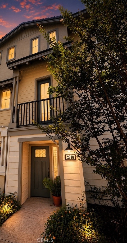 2710 Valor - Photo 1