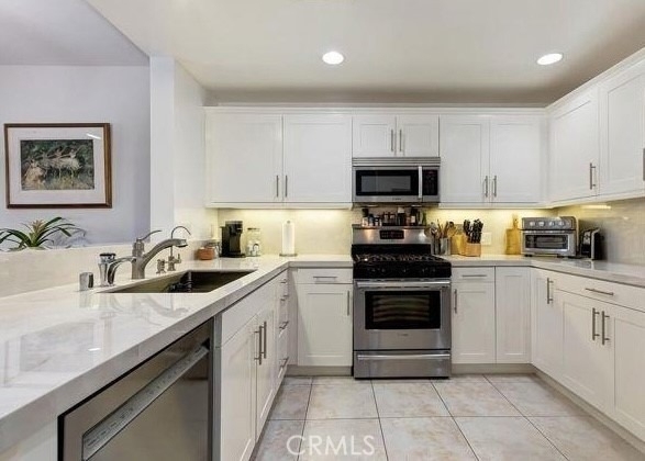 7100 Alvern - Photo 1