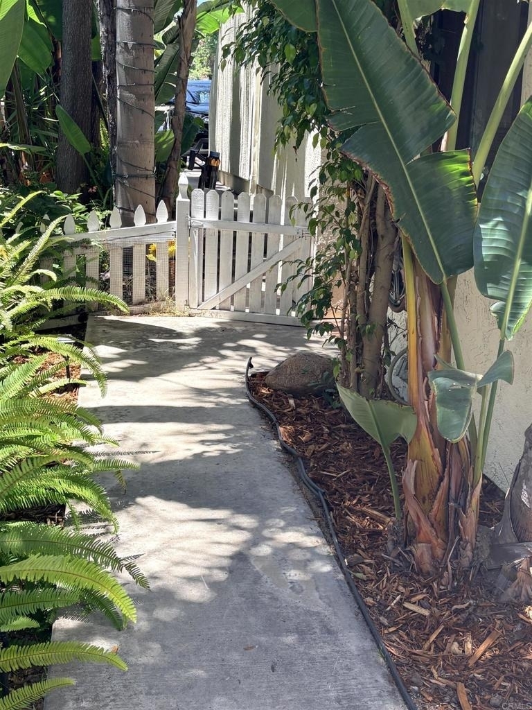 4603 Cove Drive - Photo 3