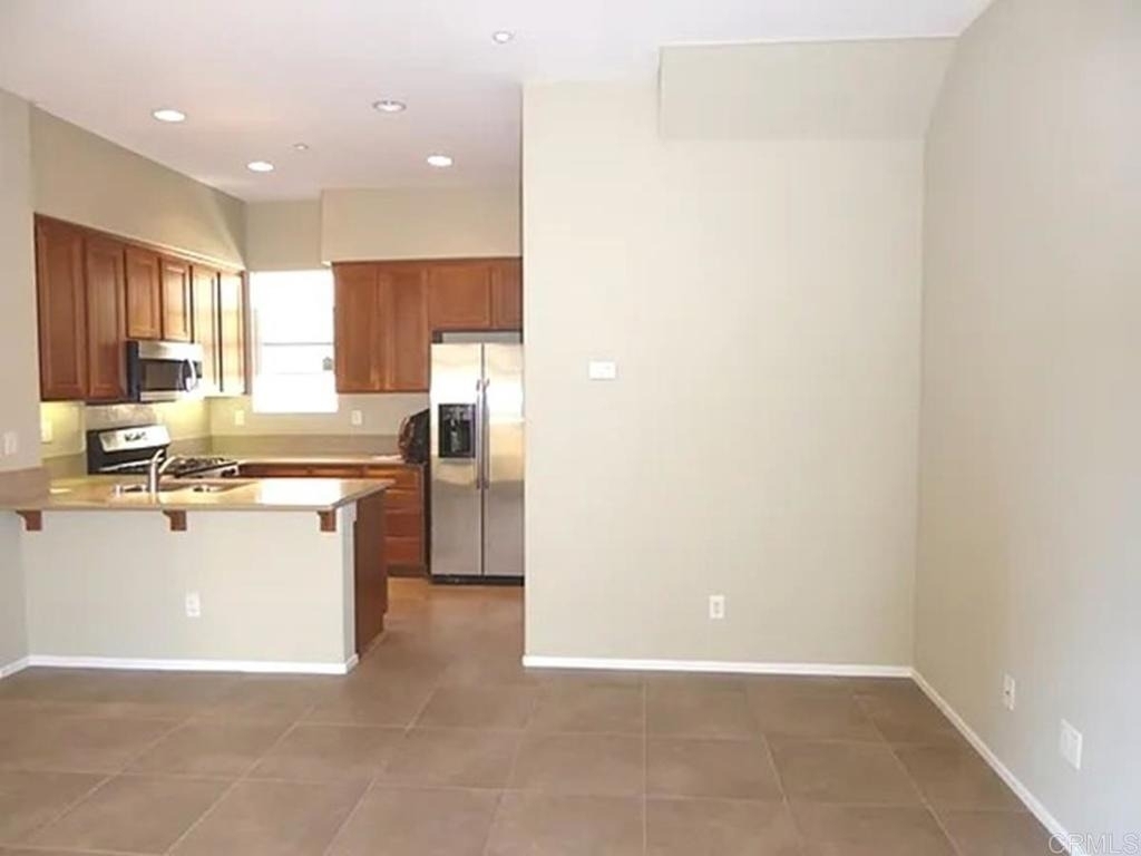 472 Almond Road - Photo 4