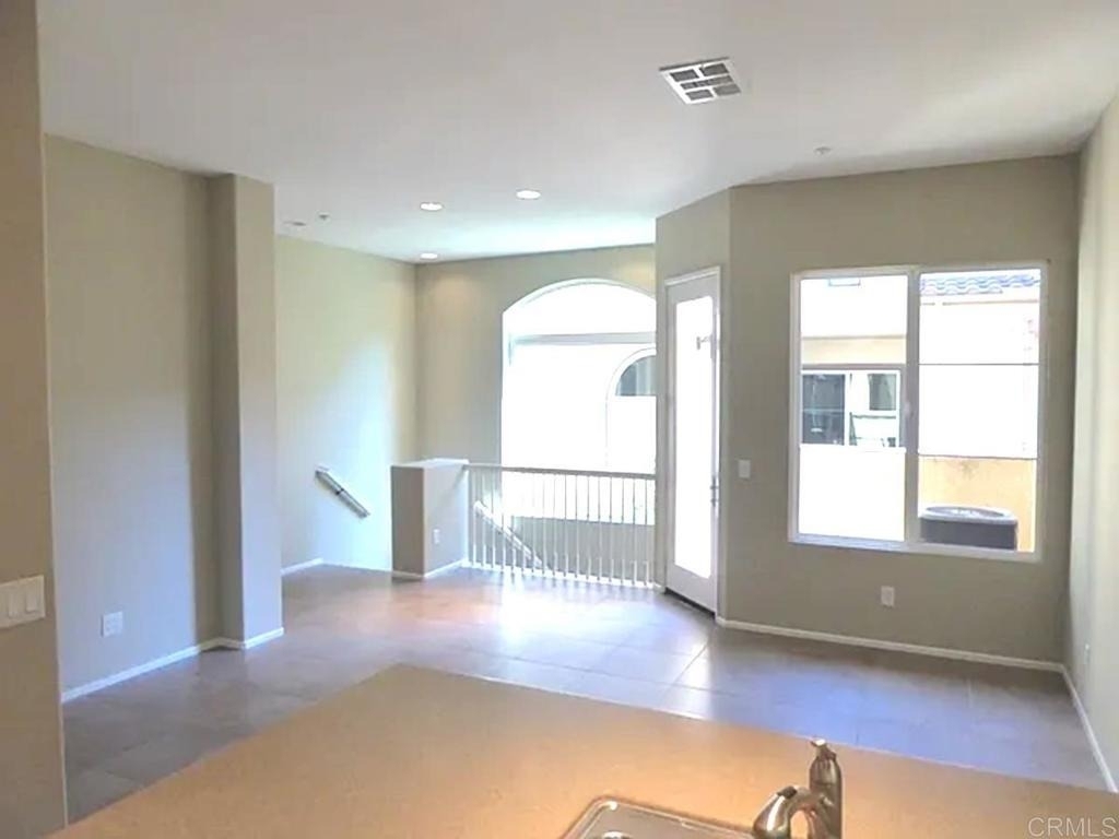 472 Almond Road - Photo 10