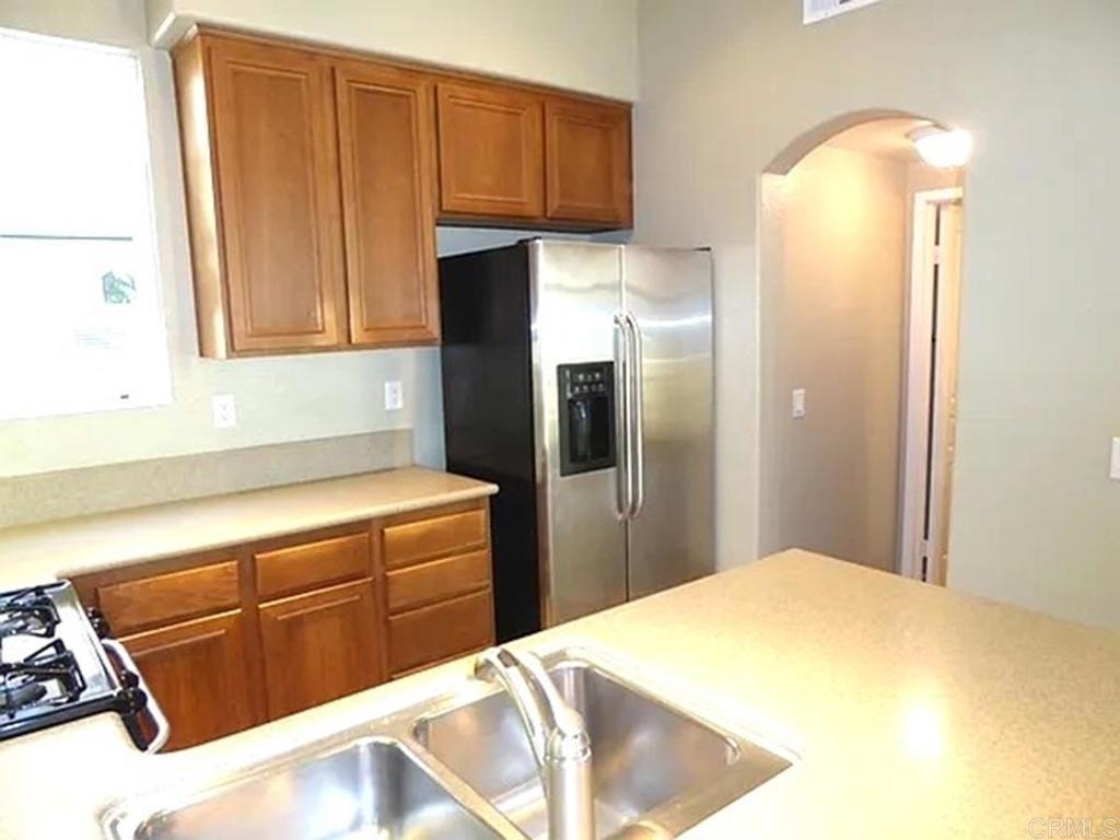 472 Almond Road - Photo 2