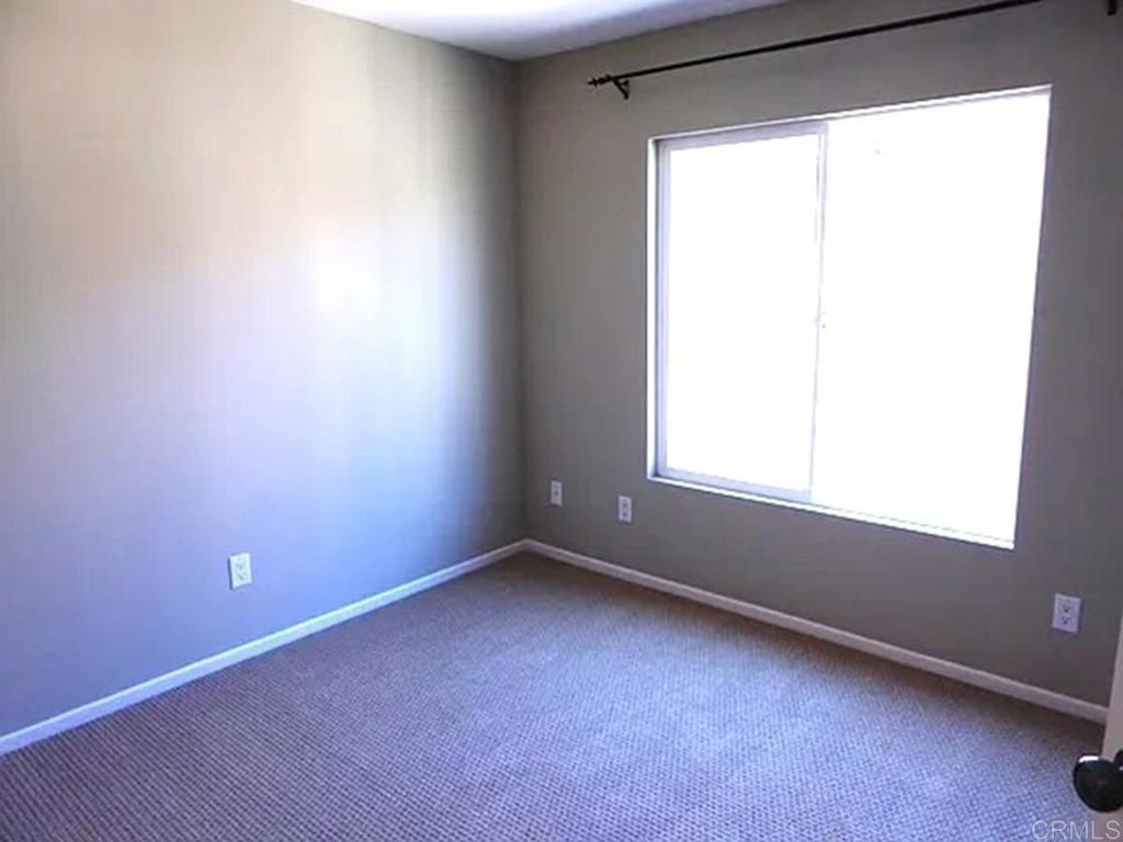 472 Almond Road - Photo 5