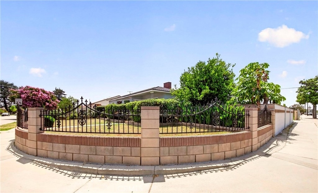 639 N Nora - Photo 4
