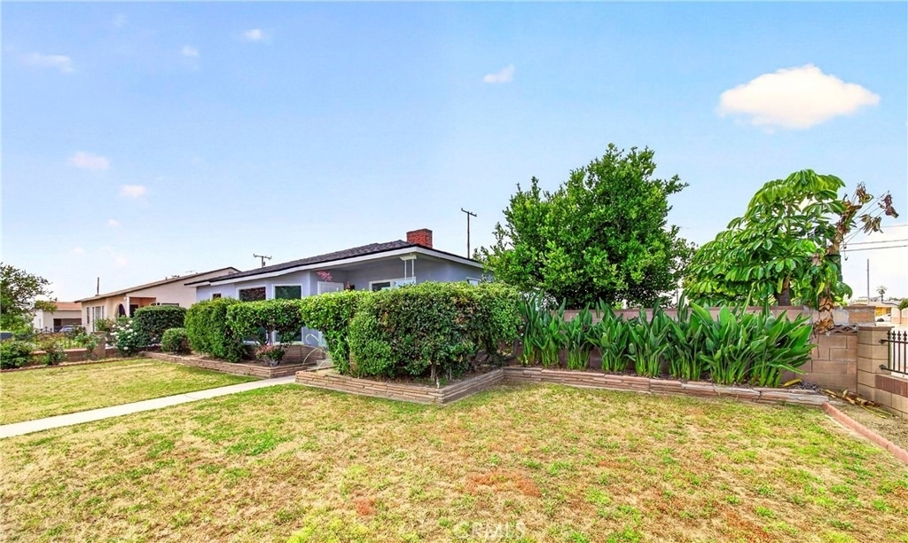 639 N Nora - Photo 2