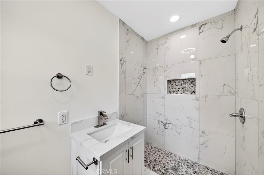 639 N Nora - Photo 25
