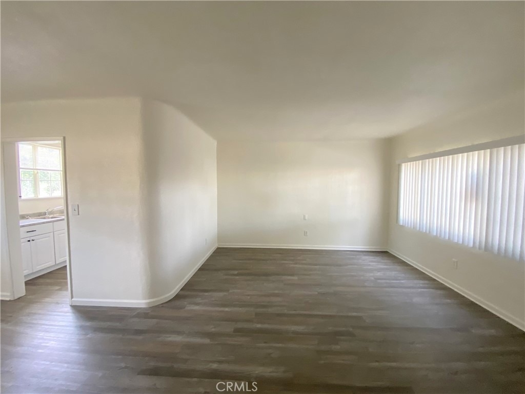 2717 Crescent Avenue - Photo 3