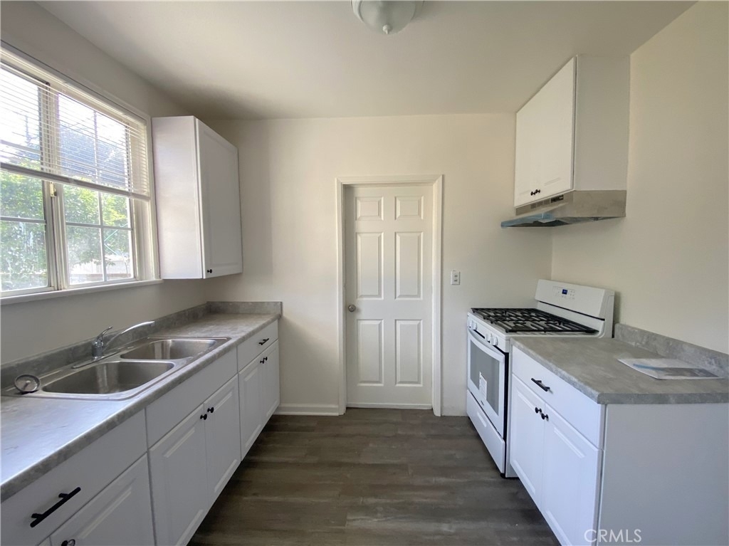 2717 Crescent Avenue - Photo 5