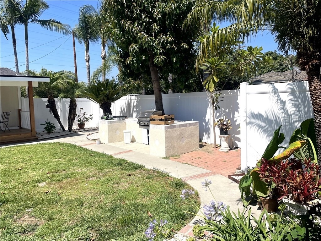 9488 Foster - Photo 36