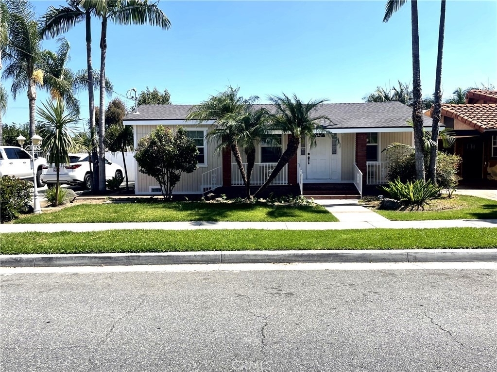 9488 Foster - Photo 0