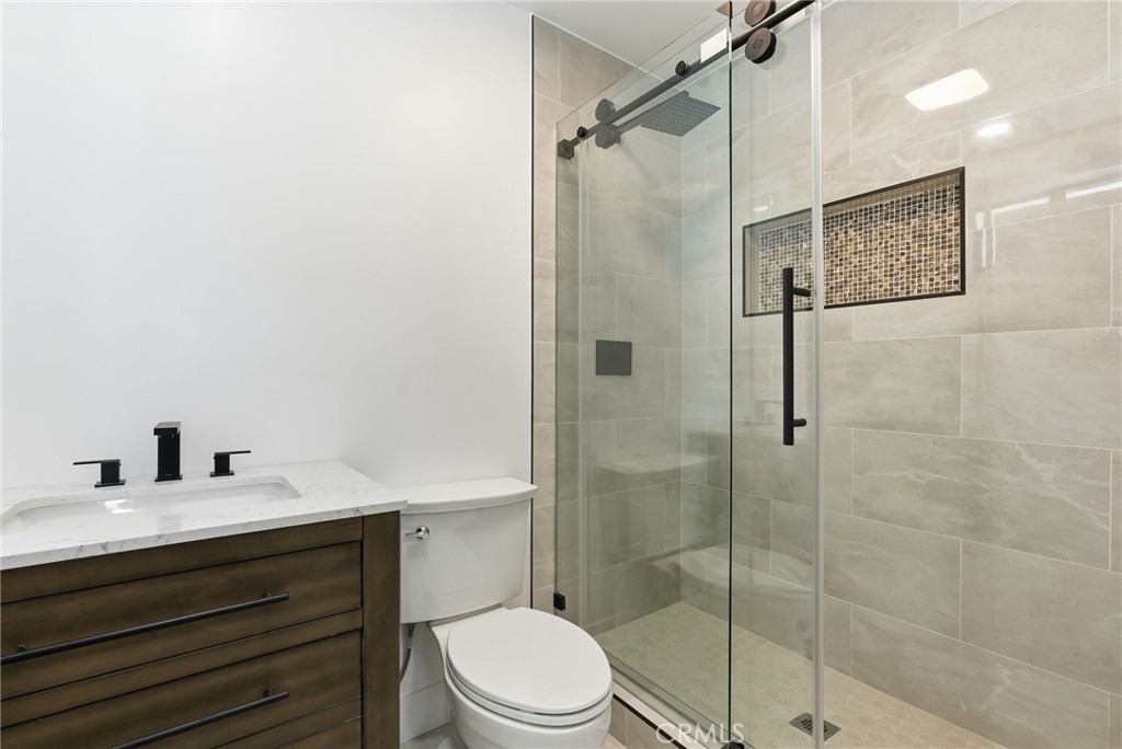 3126 Blanchard Street - Photo 3