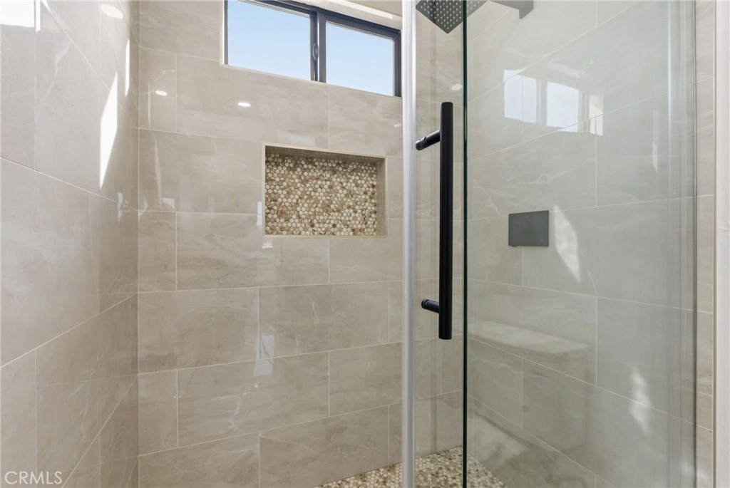 3126 Blanchard Street - Photo 4