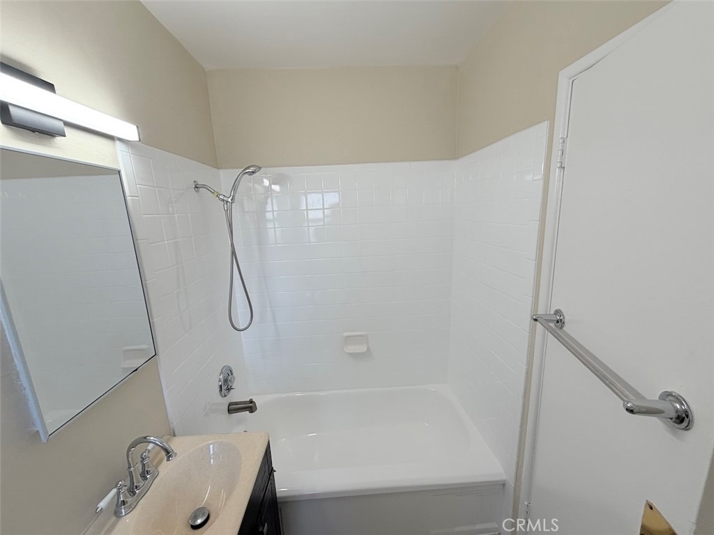 247 W 9th Street - Photo 6