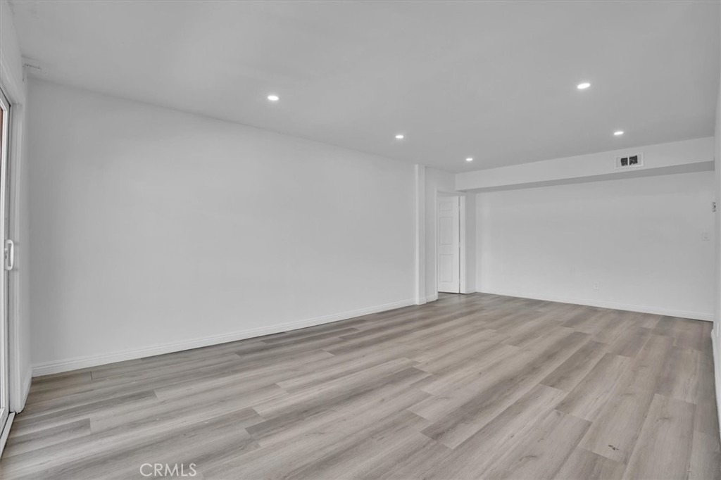 5412 Lindley Avenue - Photo 12
