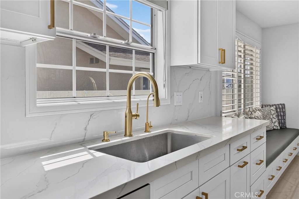 4641 Newman - Photo 27