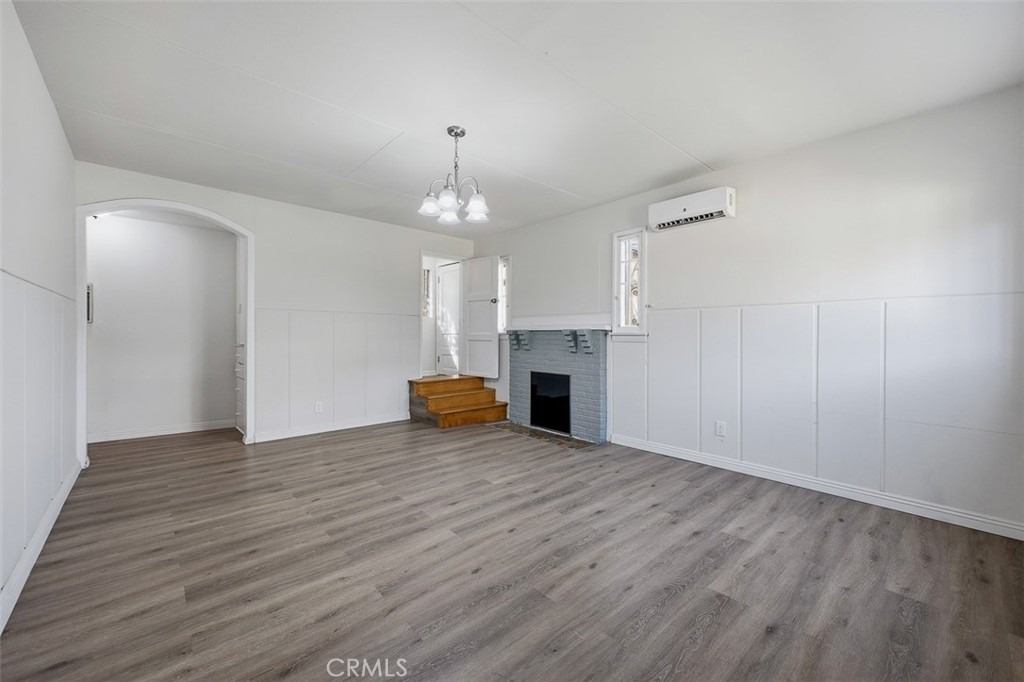 209 1/2 N Monterey - Photo 10