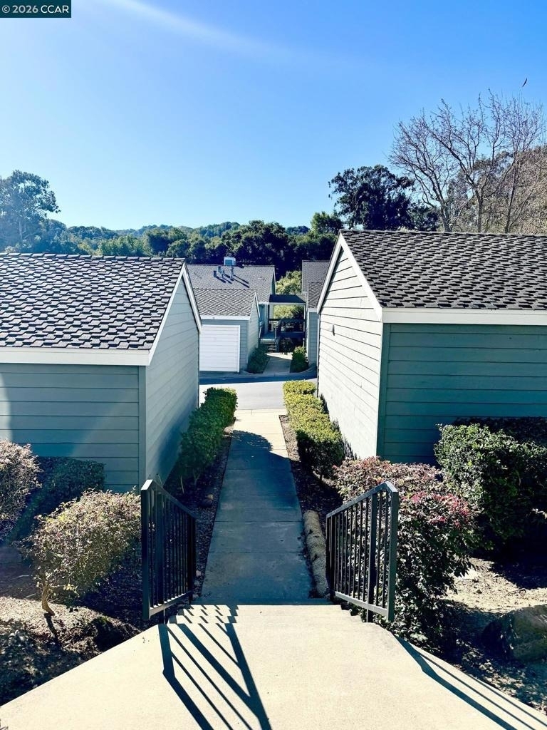 7860 Canyon Meadow Cir - Photo 20