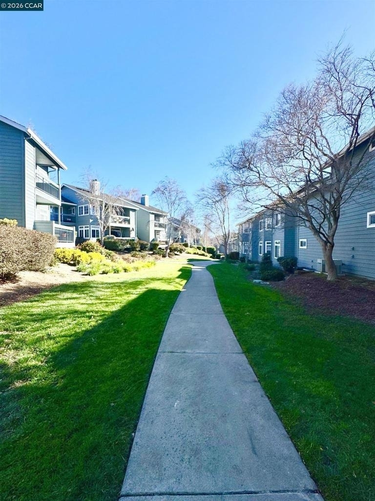7860 Canyon Meadow Cir - Photo 25