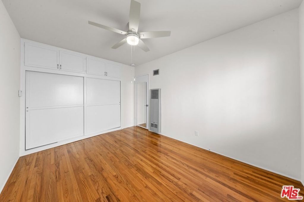 913 20th Street - Photo 10