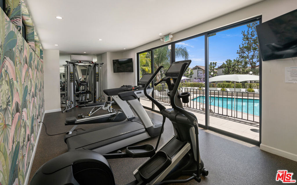 8787 Shoreham Drive - Photo 11