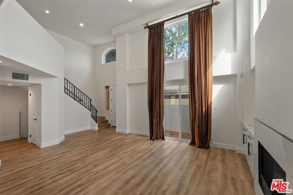 1107 Princeton Street - Photo 4