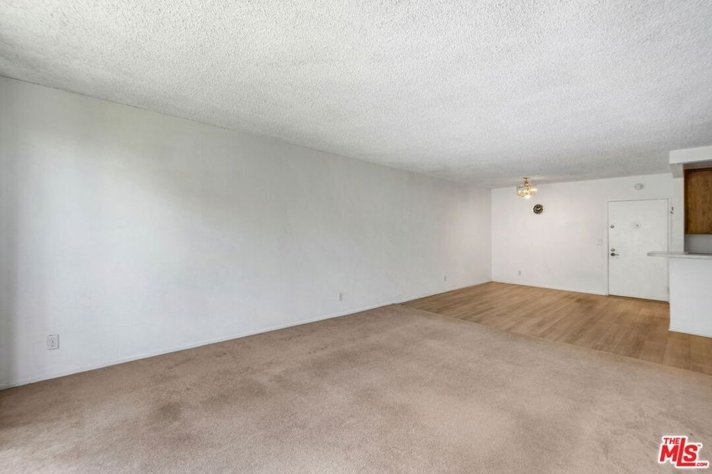 7742 Redlands Street - Photo 6