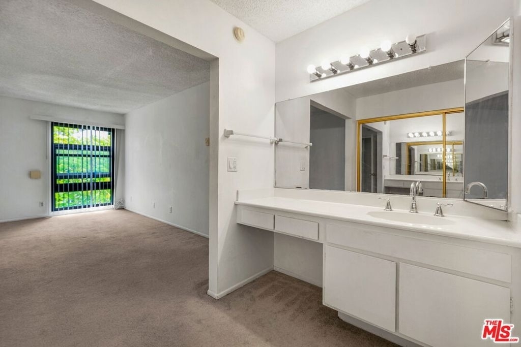 7742 Redlands Street - Photo 13