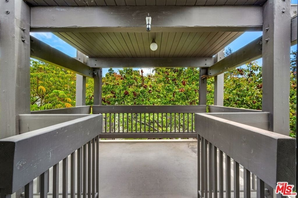 7742 Redlands Street - Photo 8