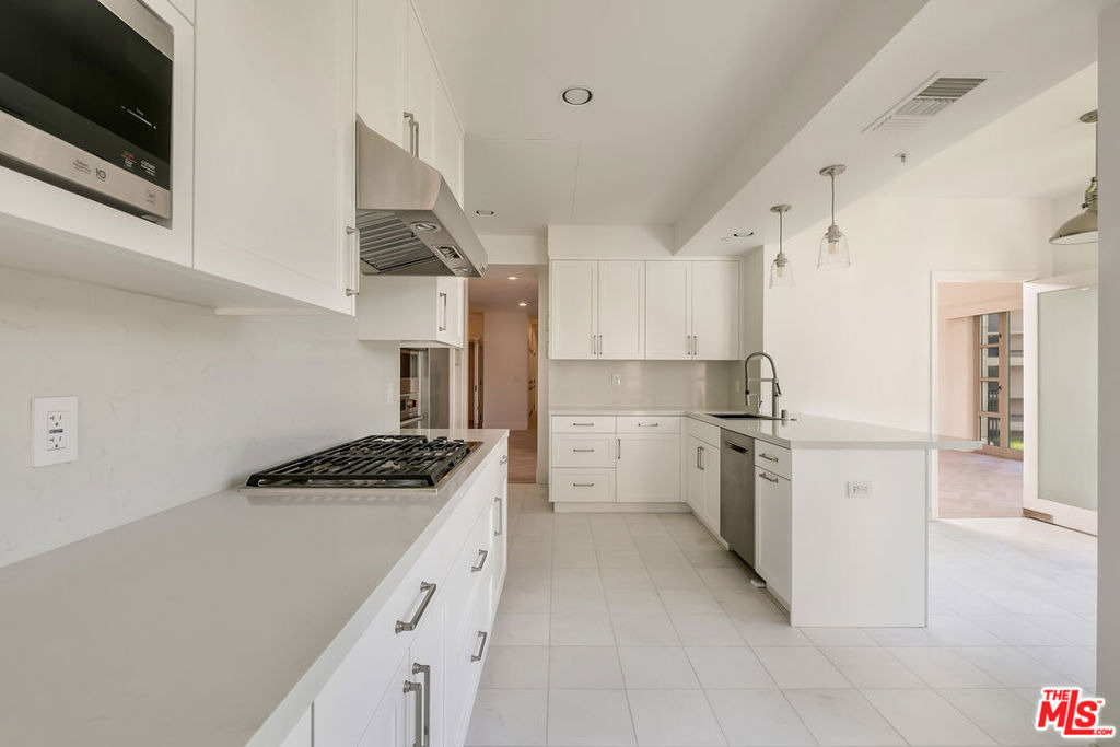 10580 Wilshire Boulevard - Photo 6