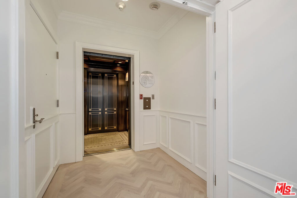 10580 Wilshire Boulevard - Photo 2