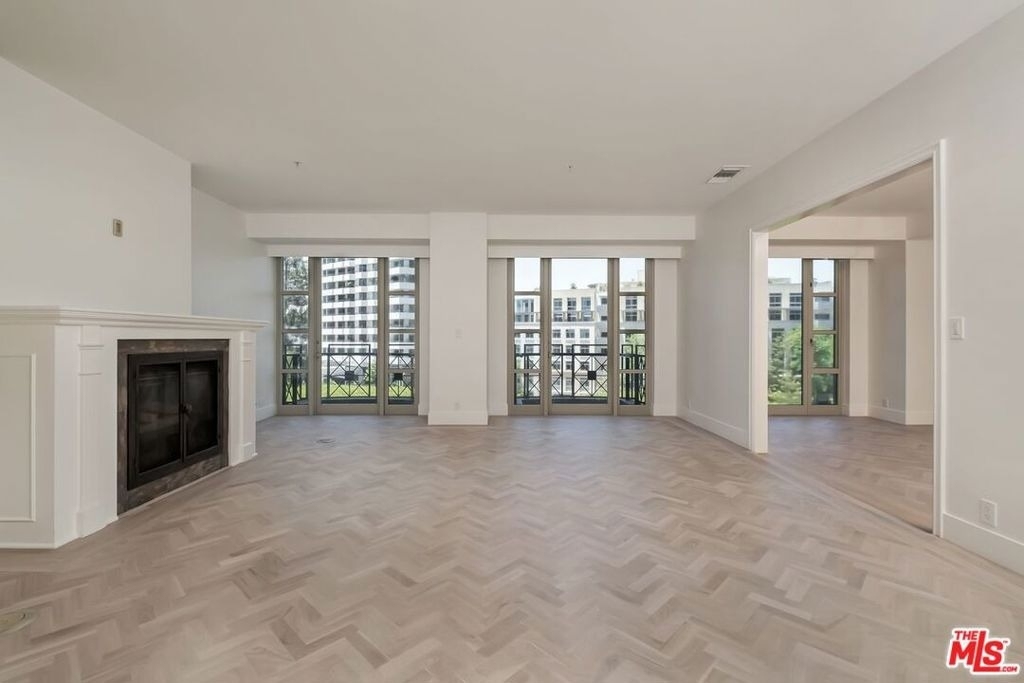 10580 Wilshire Boulevard - Photo 0