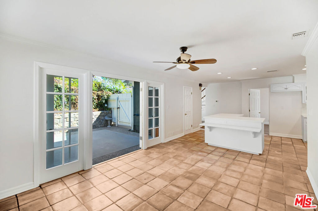 2401 Olive Avenue - Photo 16