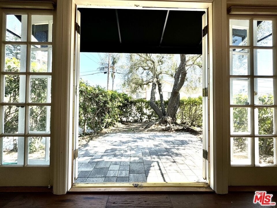 2401 Olive Avenue - Photo 41