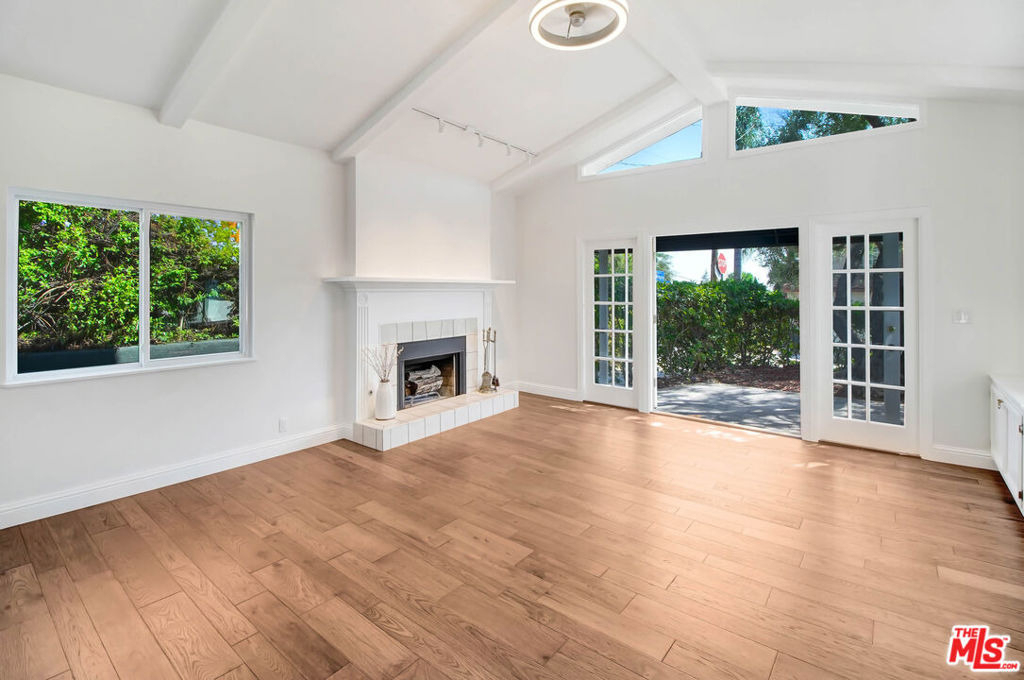 2401 Olive Avenue - Photo 6